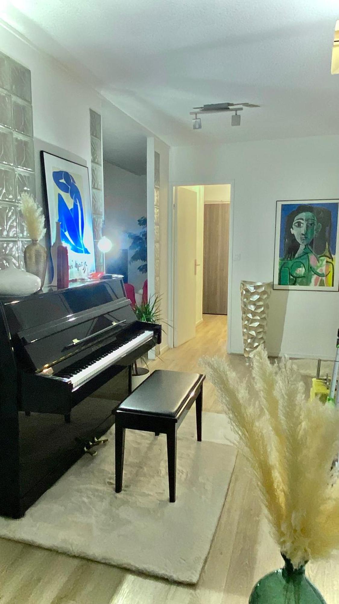 Superbe Avec Vue Et Salle D Eau Privative Dans Duplex De 140m2 - Proche Chu Clermont Privatunterkunft Beaumont (Puy-de-Dome)